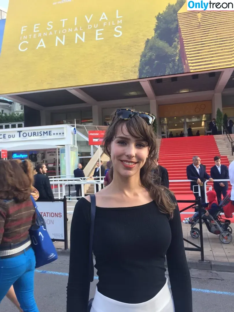 Stefanie Joosten nude photo #0013 (stefaniejoosten)