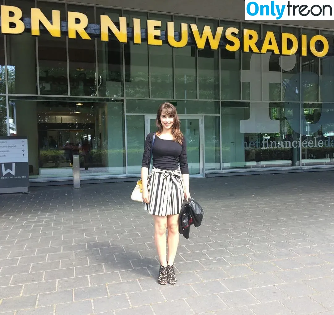 Stefanie Joosten nude photo #0014 (stefaniejoosten)