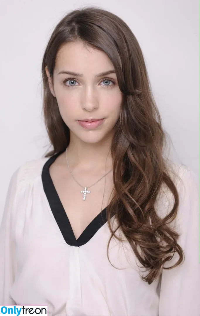 Stefanie Joosten nude photo #0046 (stefaniejoosten)
