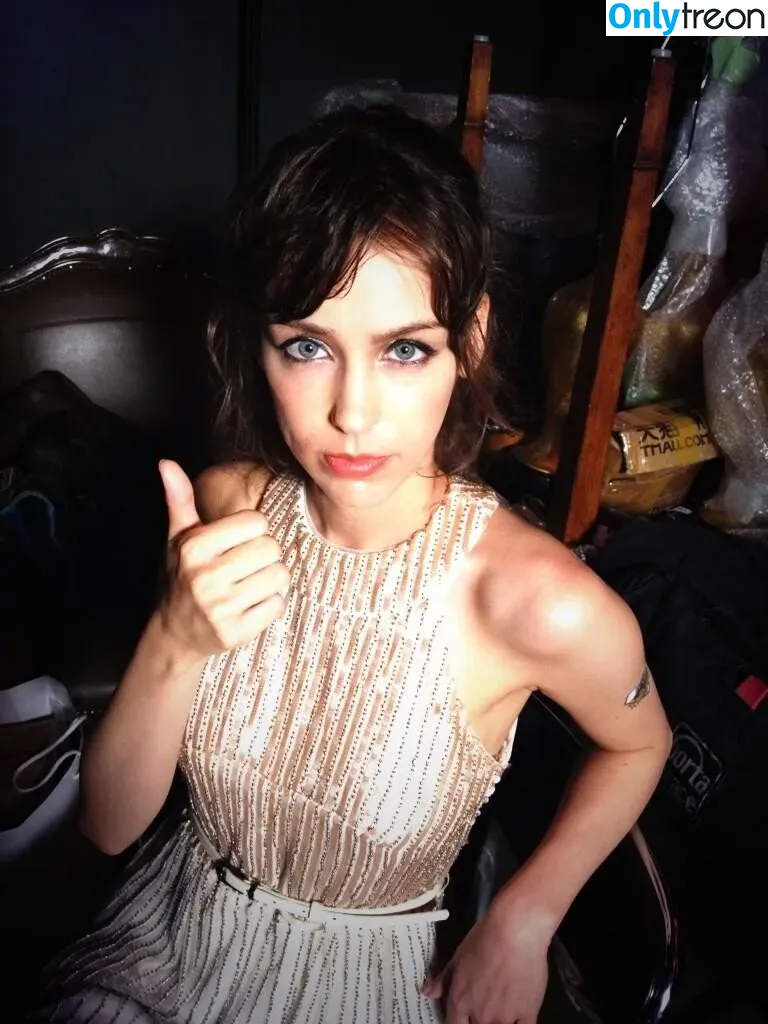 Stefanie Joosten nude photo #0048 (stefaniejoosten)