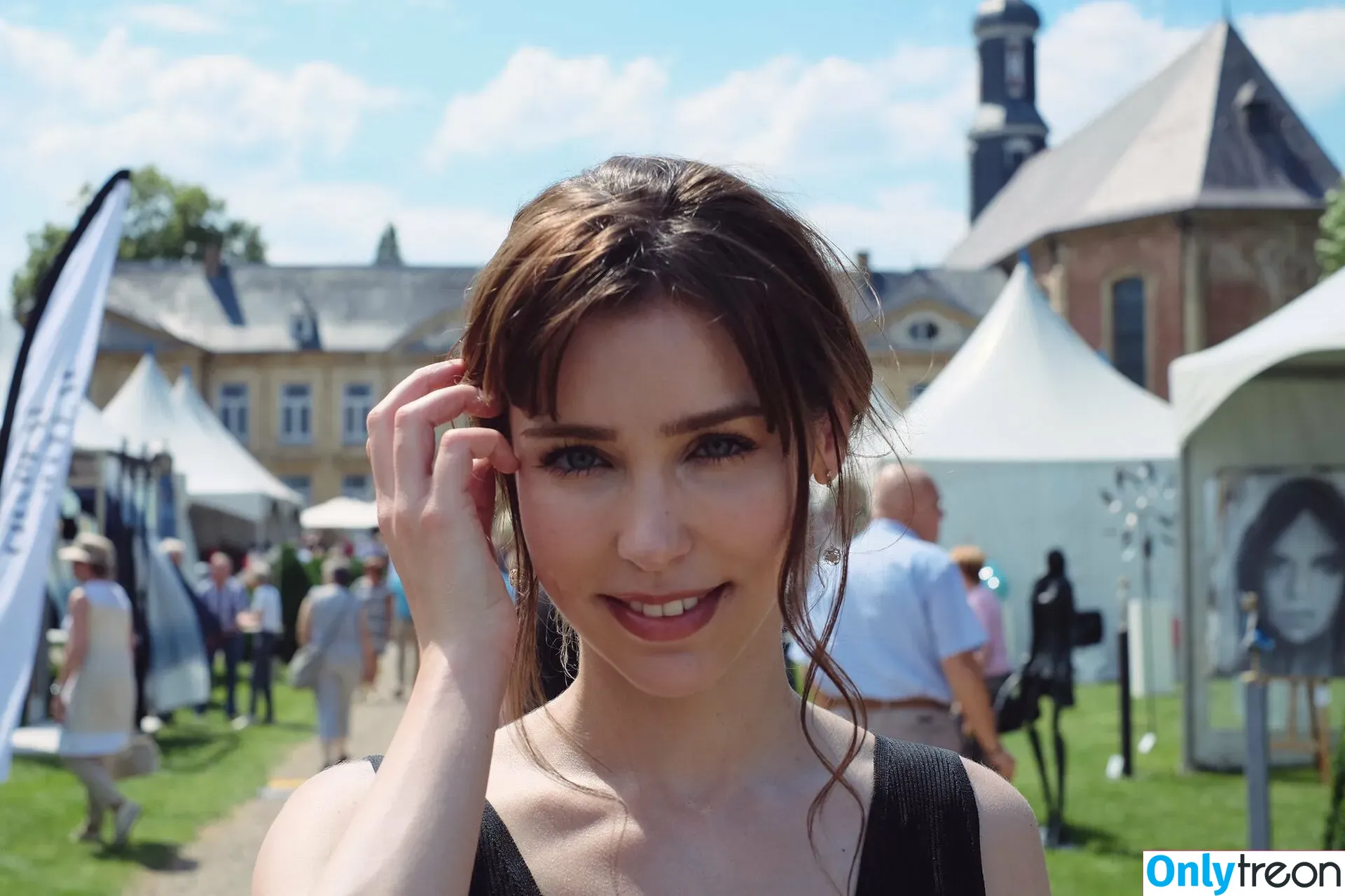 Stefanie Joosten nude photo #0147 (stefaniejoosten)
