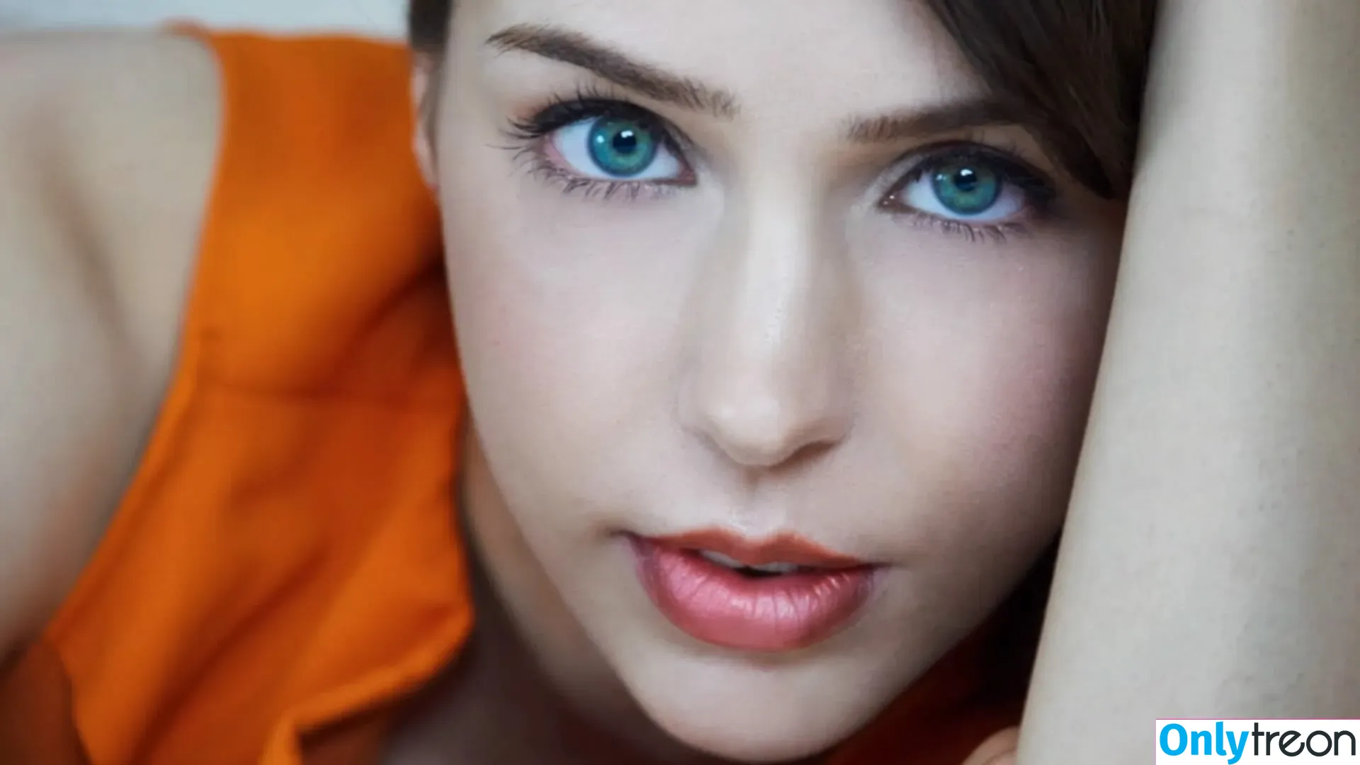 Stefanie Joosten nude photo #0149 (stefaniejoosten)
