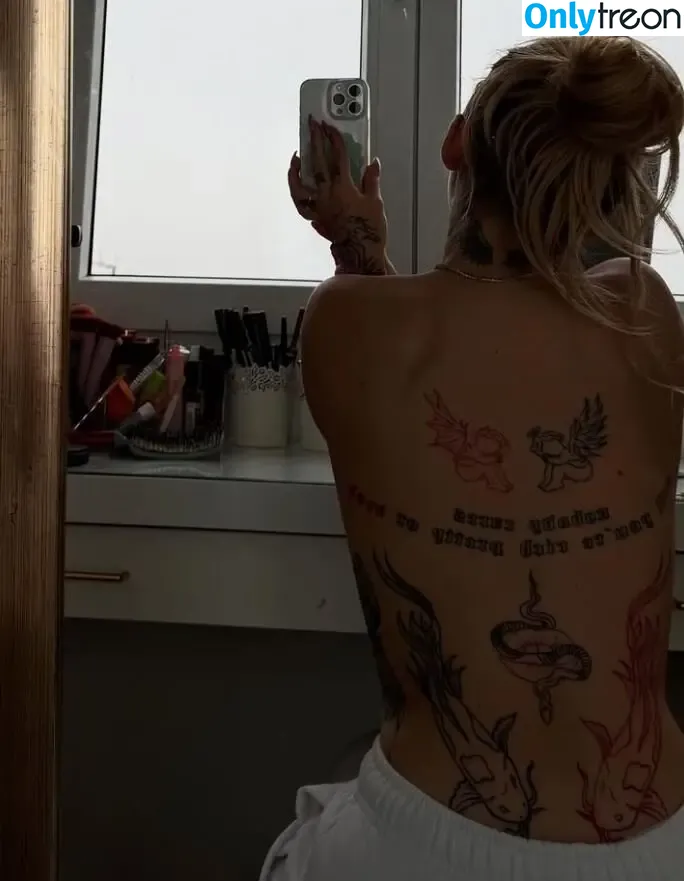 Stefanie Schaller nude photo #0011 (stefxniex)