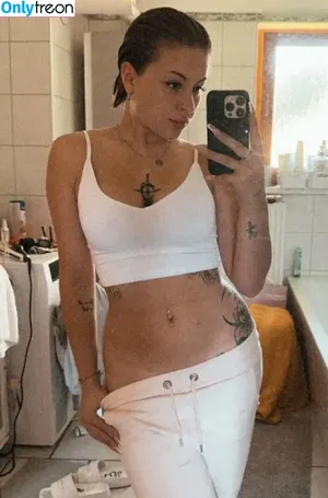 Stefanie.x / steffie_meister / x_stefanie nude photo #0032