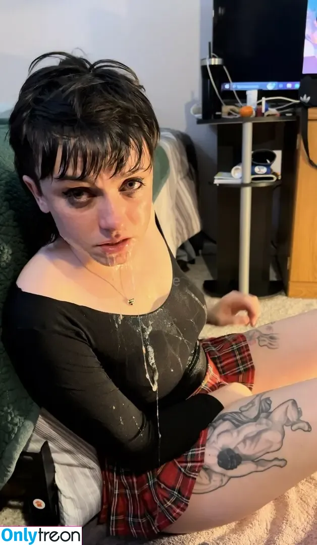 Stefffyxoxo nude photo #0038 (Lucy Lawrence / lucylawrence / steffybbyxo)