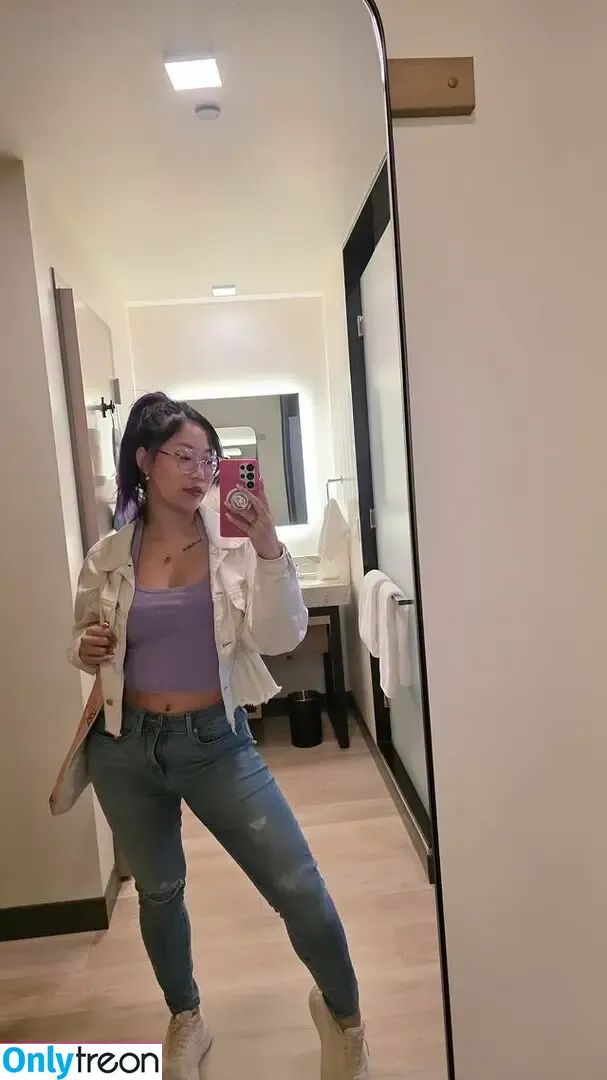 Stella Chung nude photo #1319 (ParallaxStella / therealparallaxstella)