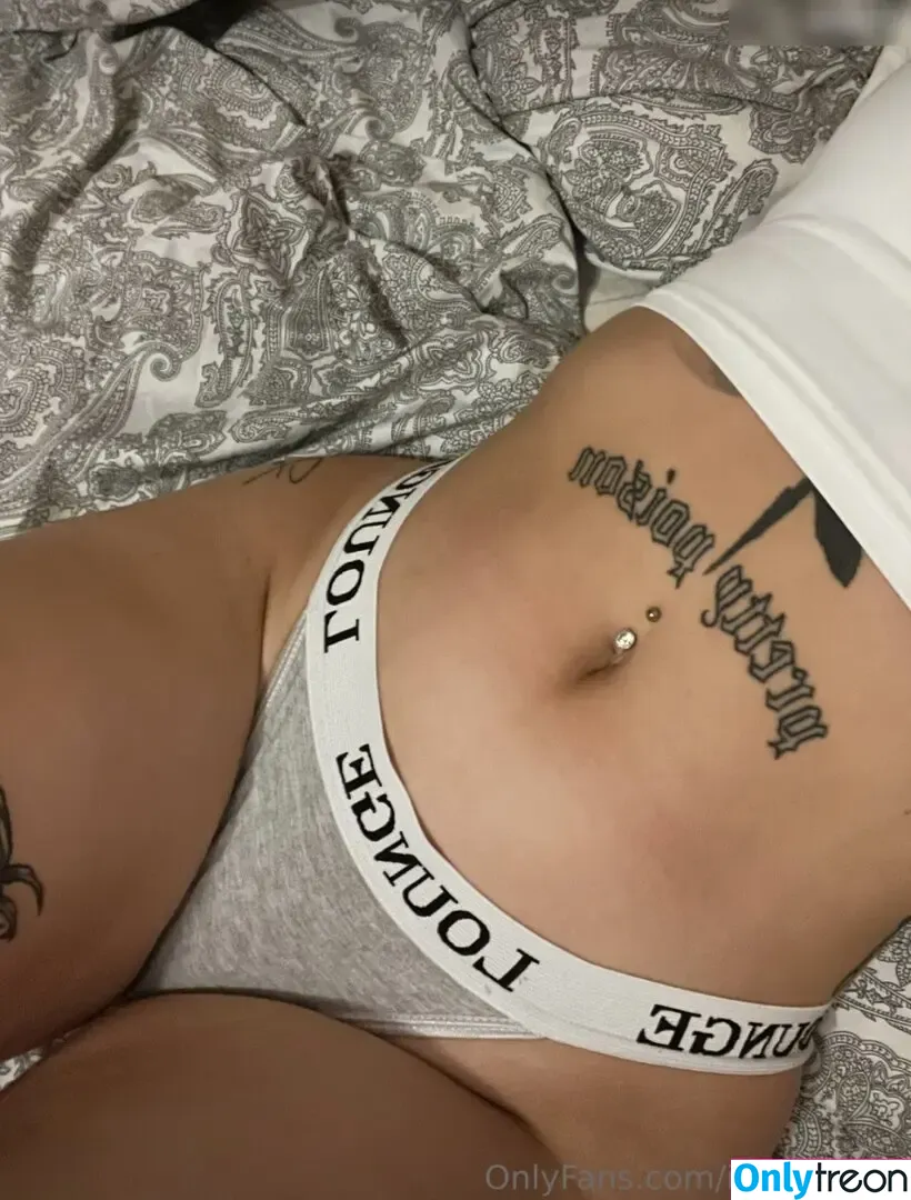 Stella Ferreira nude photo #0010 (icy_dragon / stella_raved)