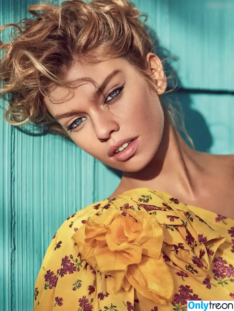 Stella Maxwell nude photo #0085 (stellamaxwell)