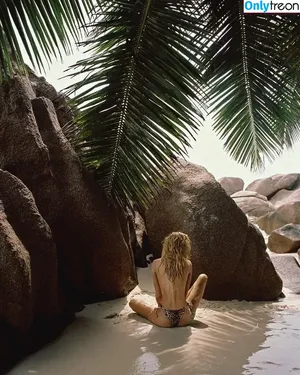 Stella Maxwell / stellamaxwell nude photo #1308