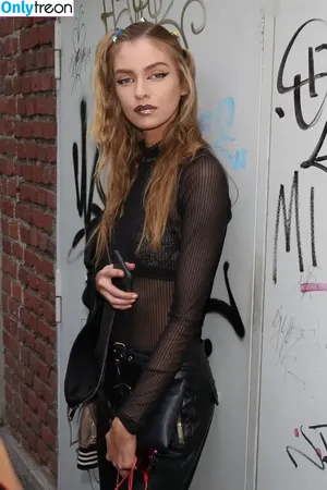 Stella Maxwell / stellamaxwell nude photo #1398