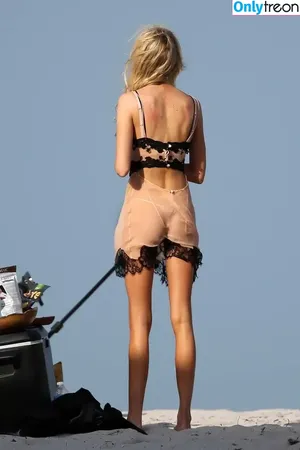 Stella Maxwell / stellamaxwell фото голая #1839