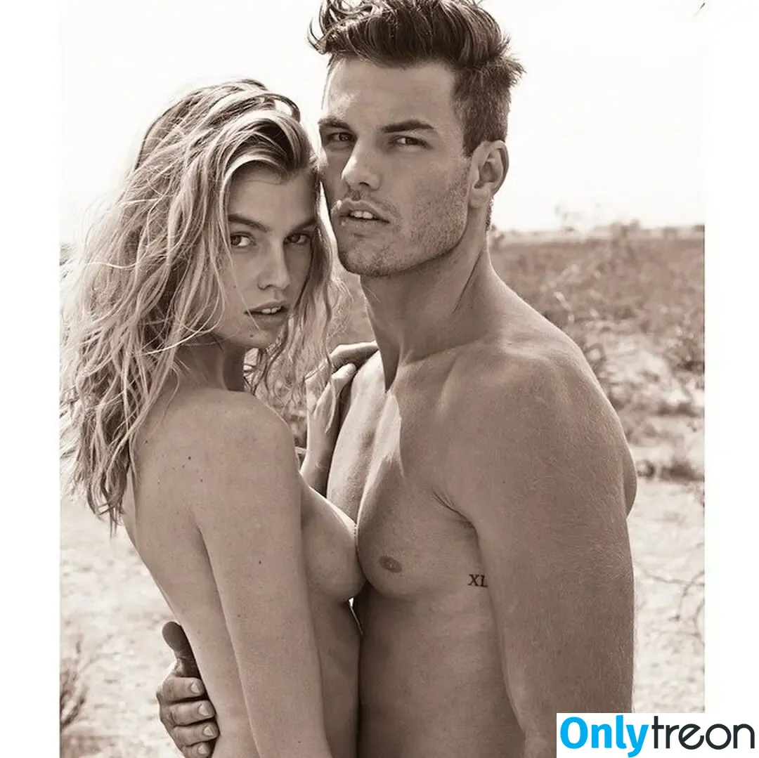 Stella Maxwell nude photo #2202 (stellamaxwell)