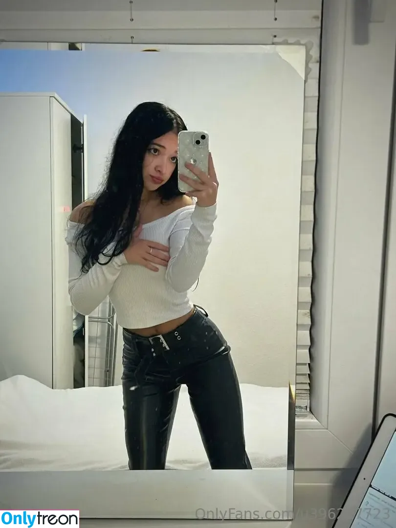 steph_18y.o nude photo #0024 (_steph_18)