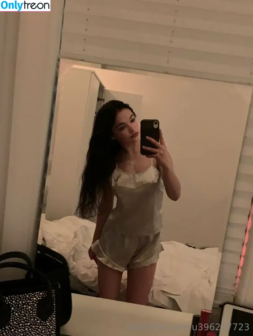 steph_18y.o nude photo #0025 (_steph_18)