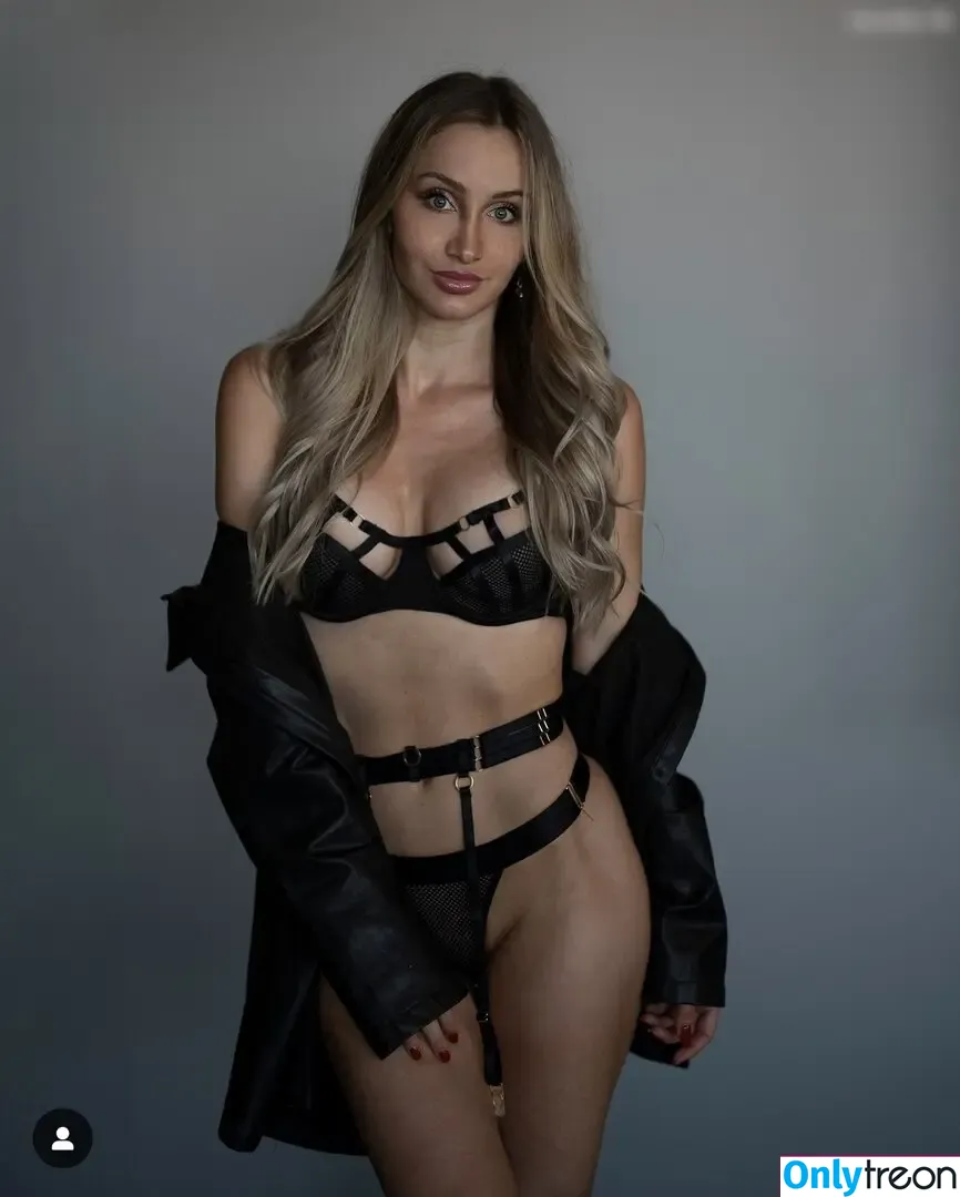 Stephanie Baessler nude photo #0072 (stephaniebaessler)
