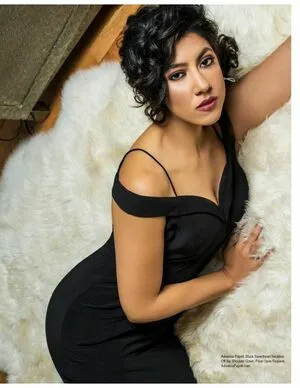 Stephanie Beatriz / Rosa Diaz / bellasramos / iamstephbeatz / stephaniebeatriz nude photo #0068