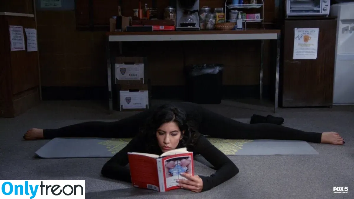 Stephanie Beatriz nude photo #0019 (Rosa Diaz / bellasramos / iamstephbeatz / stephaniebeatriz)