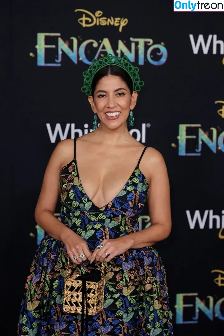 Stephanie Beatriz nude photo #0098 (Rosa Diaz / bellasramos / iamstephbeatz / stephaniebeatriz)