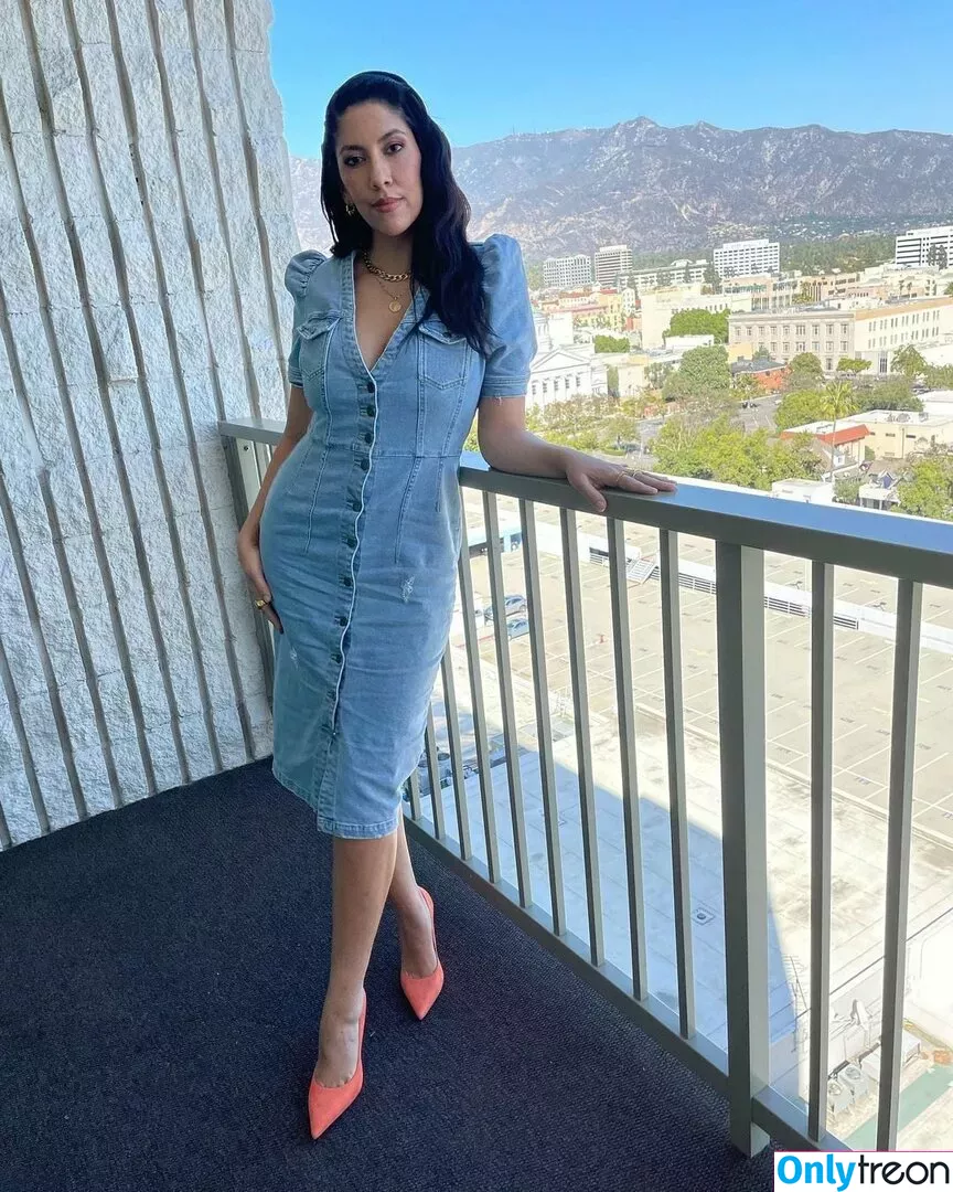 Stephanie Beatriz голая photo #0259 (Rosa Diaz / bellasramos / iamstephbeatz / stephaniebeatriz)