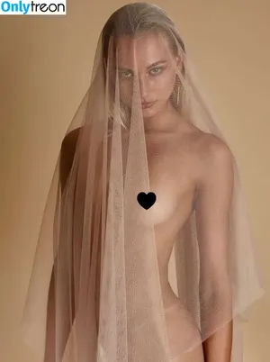 Stephanie Belovukovic / stephanie_belovukovic nude photo #0004