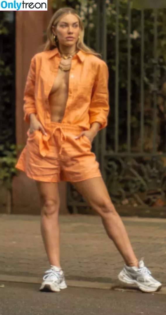 Stephanie Davis nude photo #0252 (elaine-dvs... / stephaniedavis88)