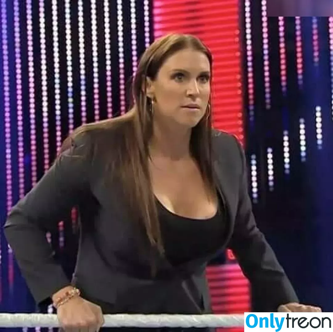 Stephanie McMahon nude photo #0066 (stephaniemcmahon)