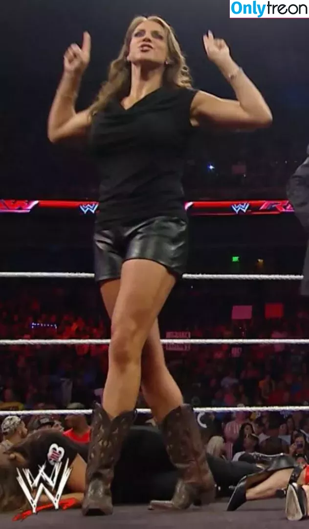 Stephanie McMahon nude photo #0204 (stephaniemcmahon)
