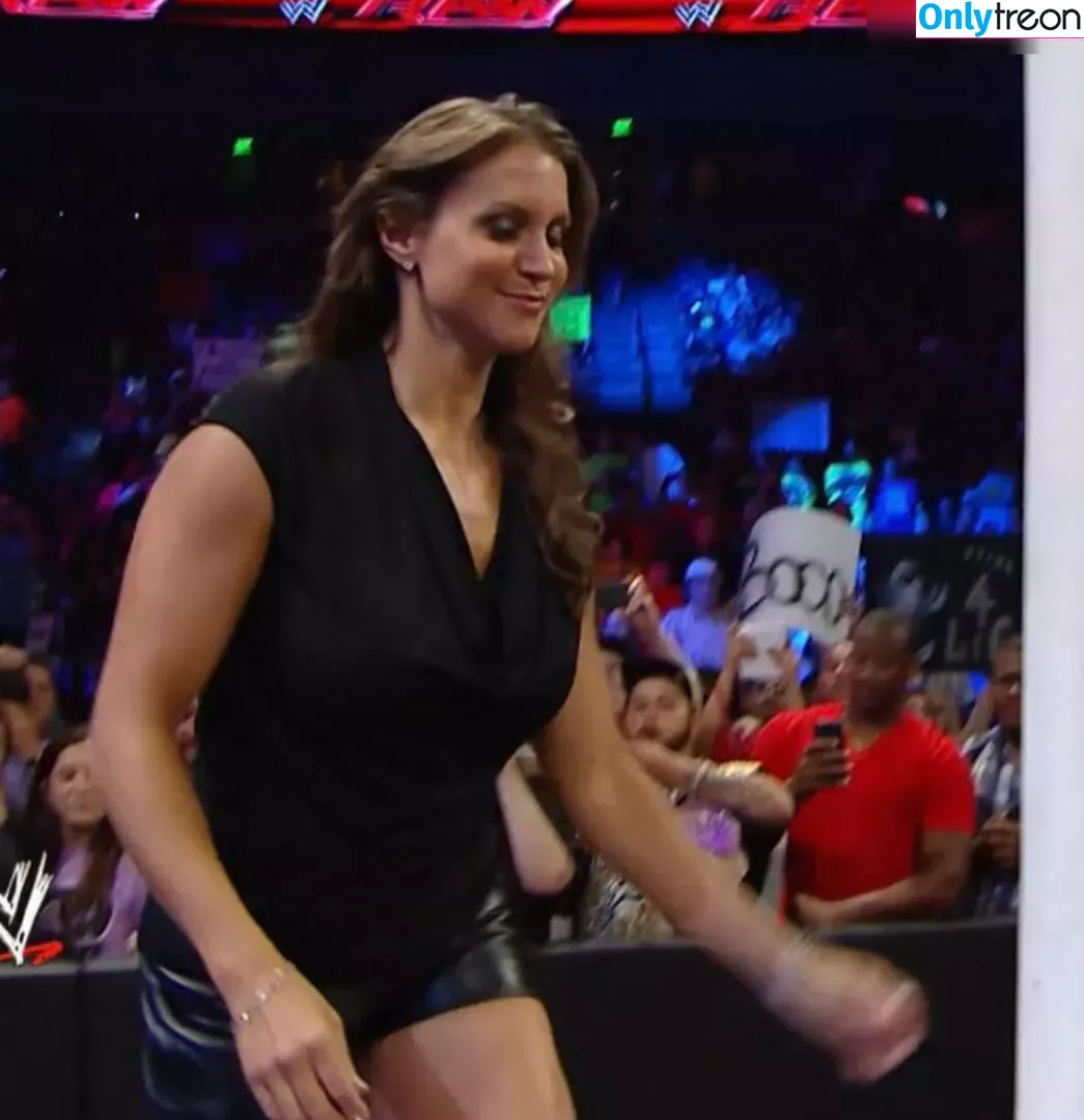Stephanie McMahon nude photo #0205 (stephaniemcmahon)