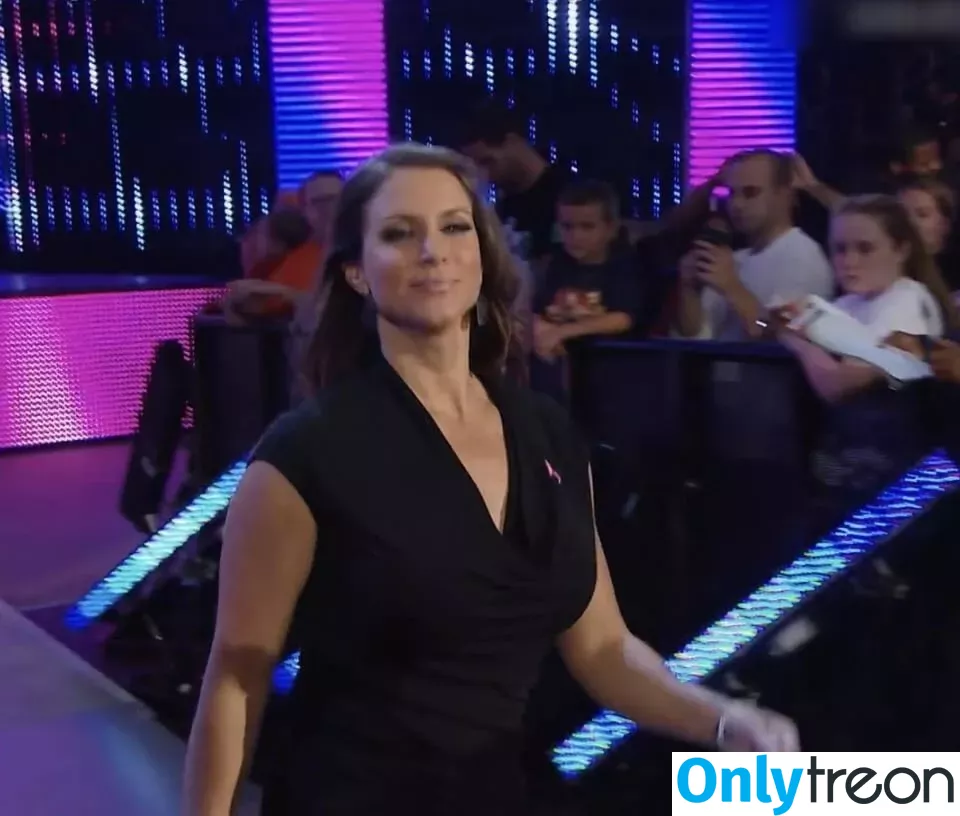 Stephanie McMahon nude photo #0223 (stephaniemcmahon)