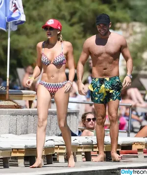 Stephanie Pratt / officialstephpratt nude photo #0067