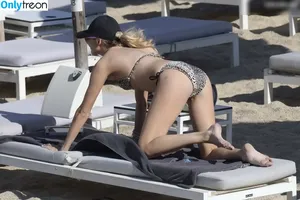 Stephanie Pratt / officialstephpratt nude photo #0186