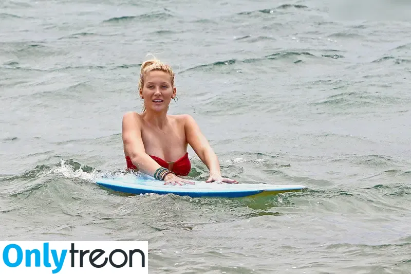 Stephanie Pratt nude photo #0027 (officialstephpratt)