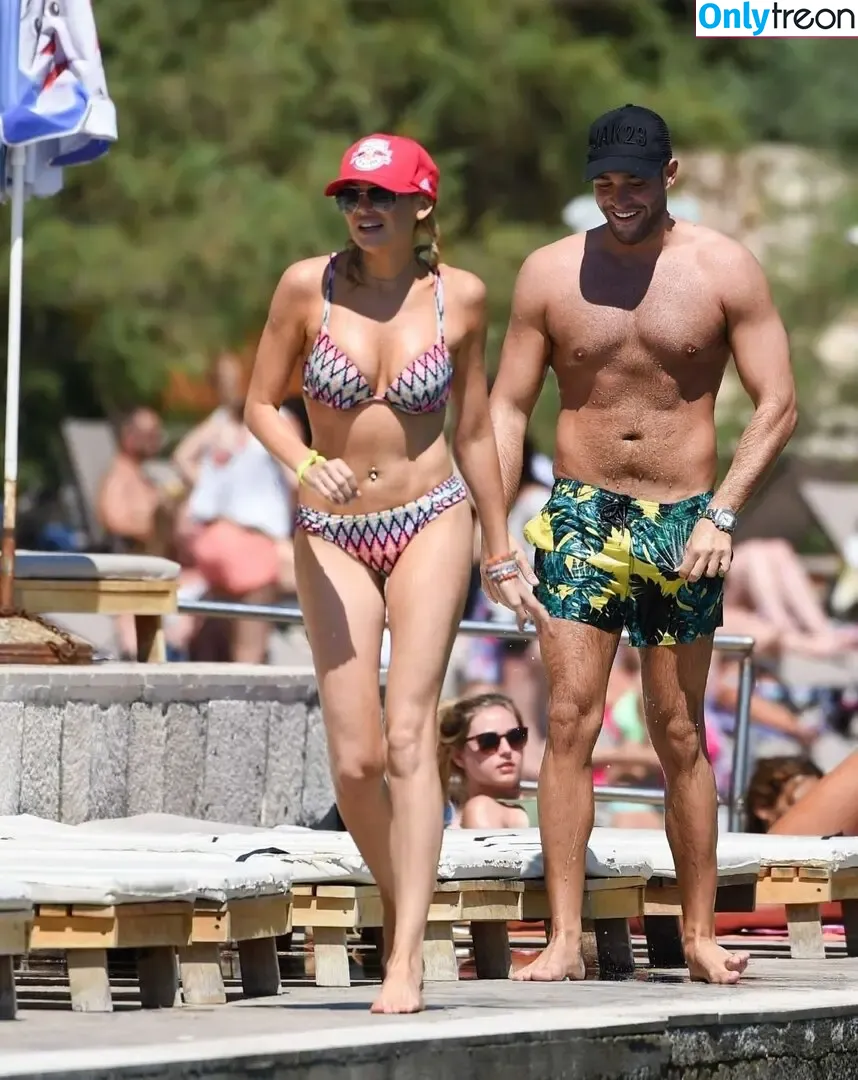 Stephanie Pratt голая photo #0068 (officialstephpratt)
