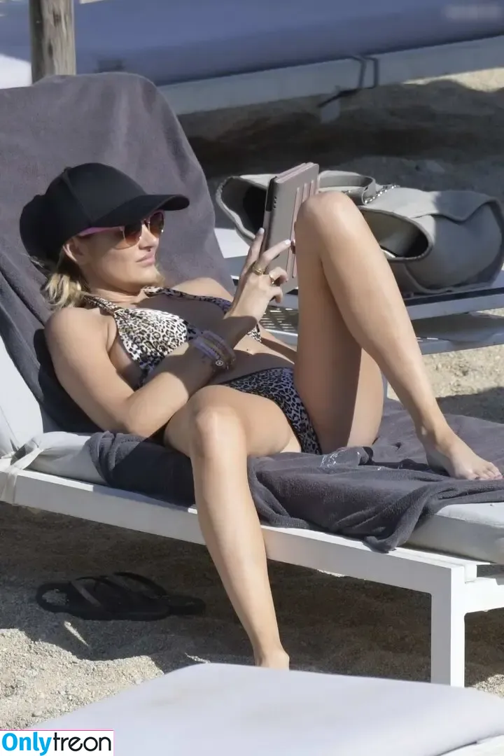 Stephanie Pratt nude photo #0183 (officialstephpratt)