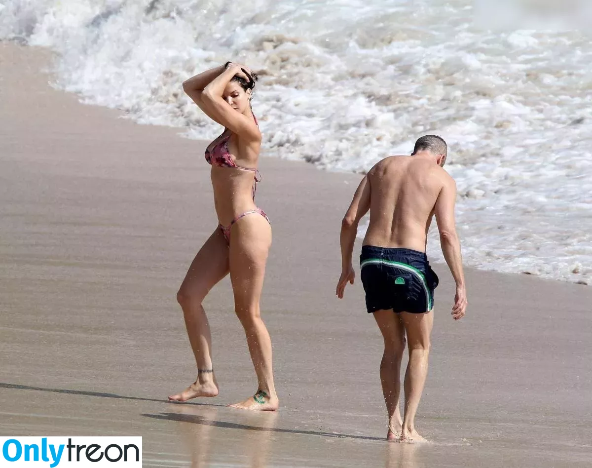 Stephanie Seymour голая photo #0168 (stephanieseymour)