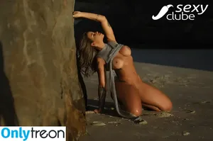Stephanie Silveira / missbumbumster / stefenix / stephaniesilveiira nude photo #0333