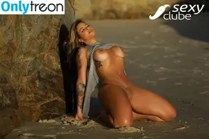 Stephanie Silveira / missbumbumster / stefenix / stephaniesilveiira nude photo #0334