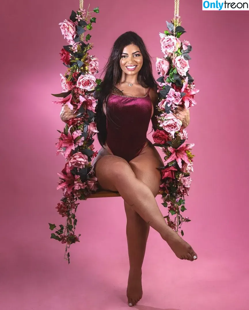 Stephanie Silveira nude photo #0094 (Jujuba / missbumbumster / stefenix / stephaniesilveiira)