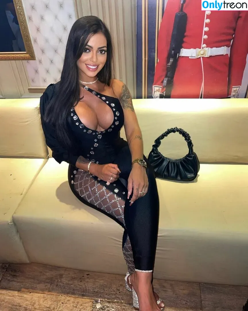 Stephanie Silveira nude photo #0139 (Jujuba / missbumbumster / stefenix / stephaniesilveiira)
