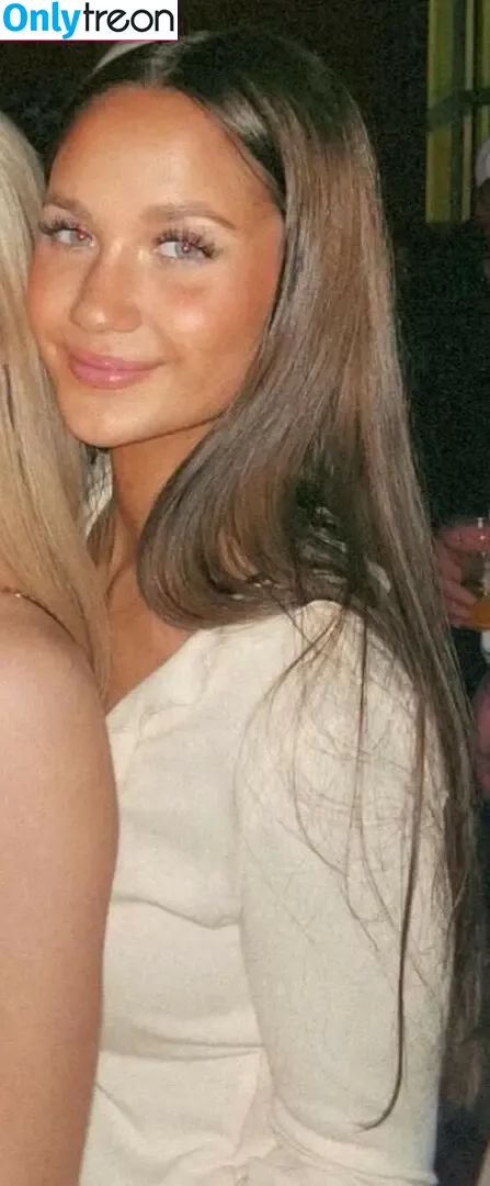 Stephanie Zustovich голая photo #0345 (stephaniezustovich)