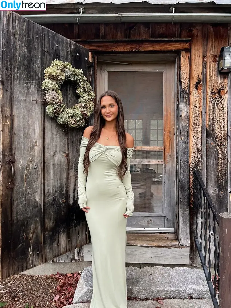 Stephanie Zustovich голая photo #0733 (stephaniezustovich)