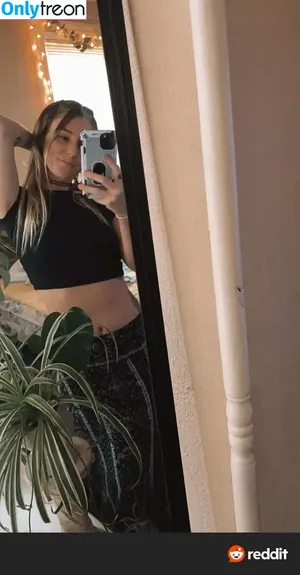 stephaniesilver / jizzeeka / jjessicashields nude photo #0002