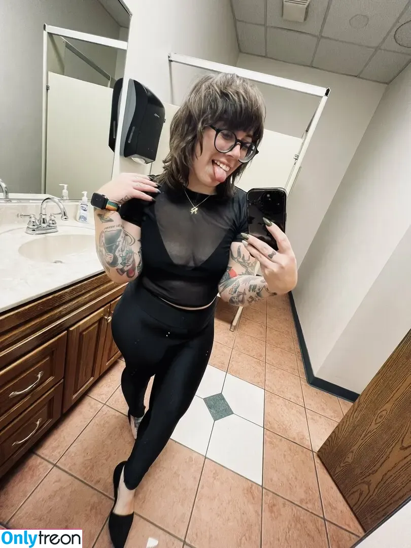Stepstool Sarah nude photo #0314 (stepstoolsarahx)