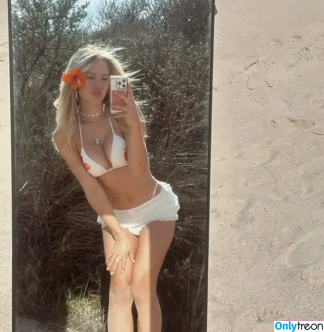 Sterre Meijer nude photo #0148 (dutchsterre / surfsterre)