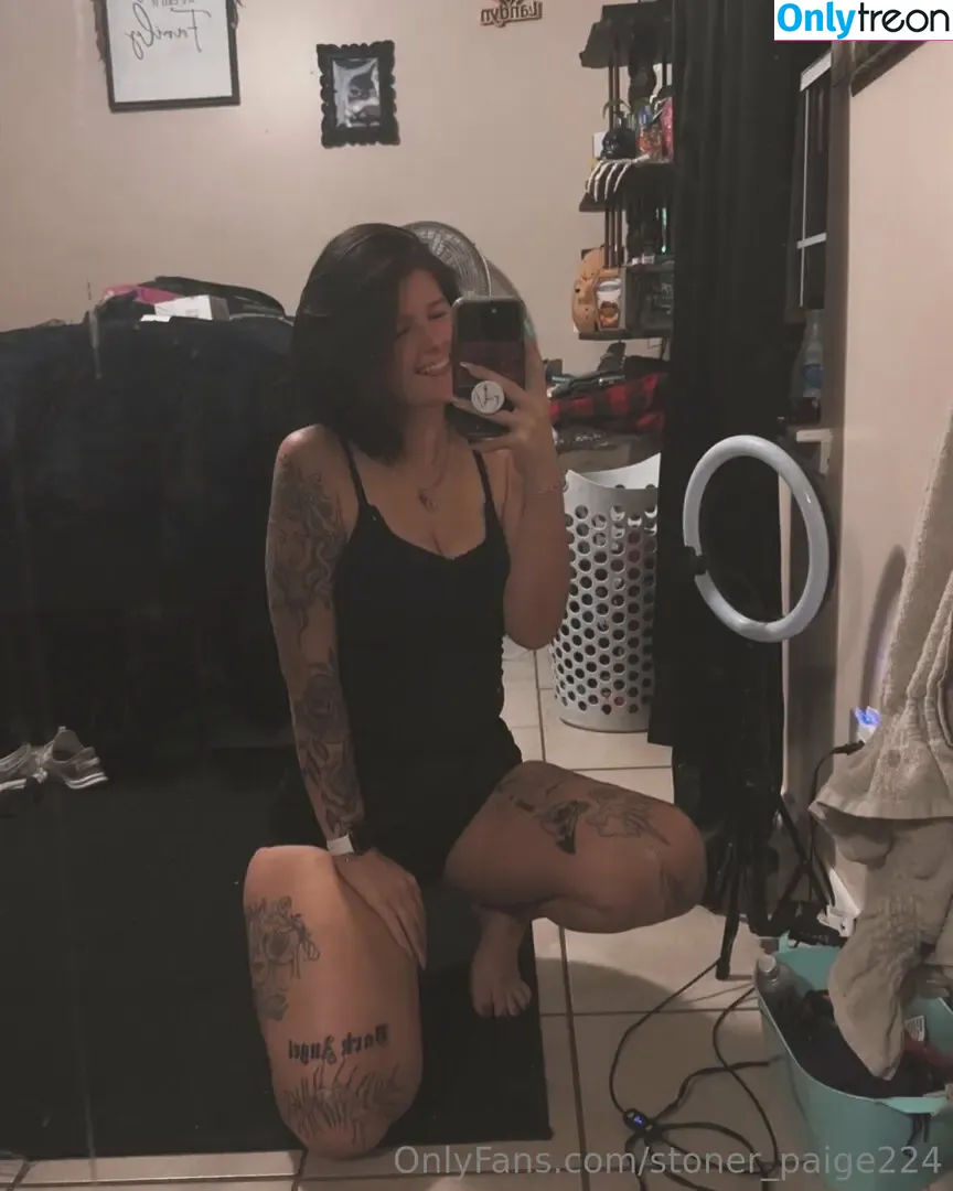 stoner_paige224 nude photo #0018 (sto.nerpaige224)