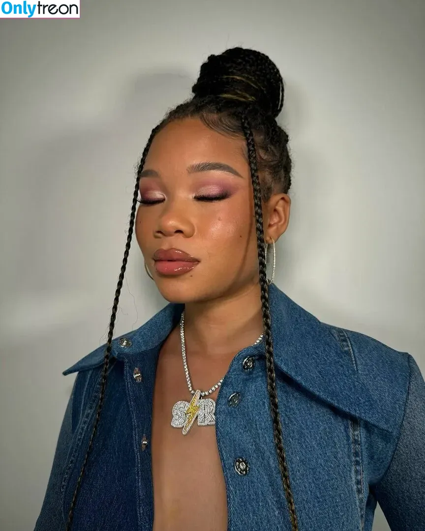 Storm Reid голая photo #0390 (stormikush / stormreid)