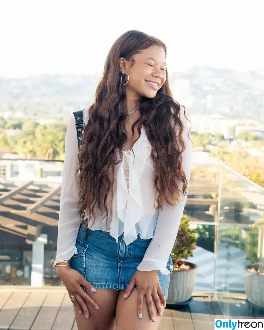Storm Reid голая photo #0598 (stormikush / stormreid)