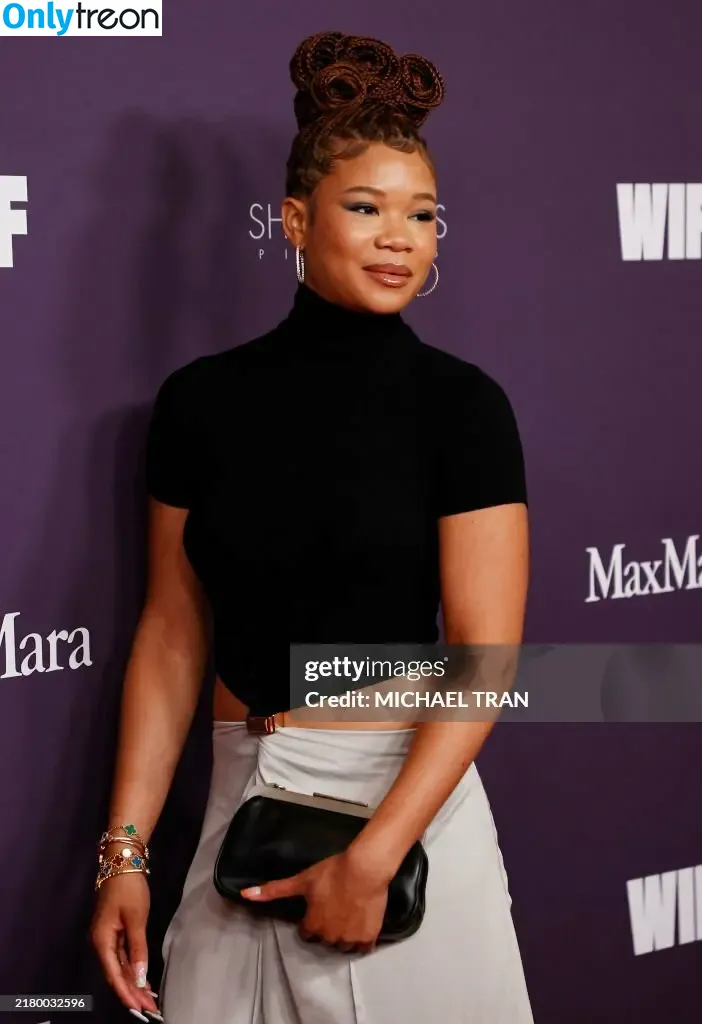 Storm Reid голая photo #0615 (stormikush / stormreid)