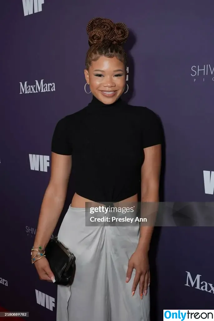 Storm Reid голая photo #0617 (stormikush / stormreid)