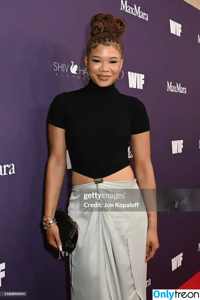 Storm Reid голая photo #0618 (stormikush / stormreid)